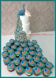 peacock-wedding-cake